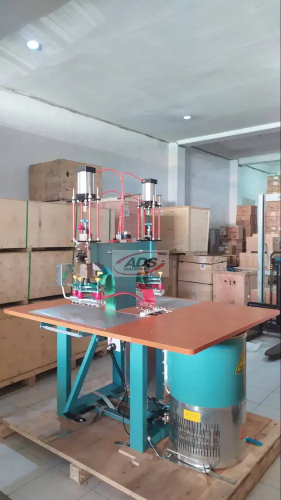 MESIN HIGH FREQUENCY SERBAGUNA (HF) 4070 SISTEM PNEUMATIK