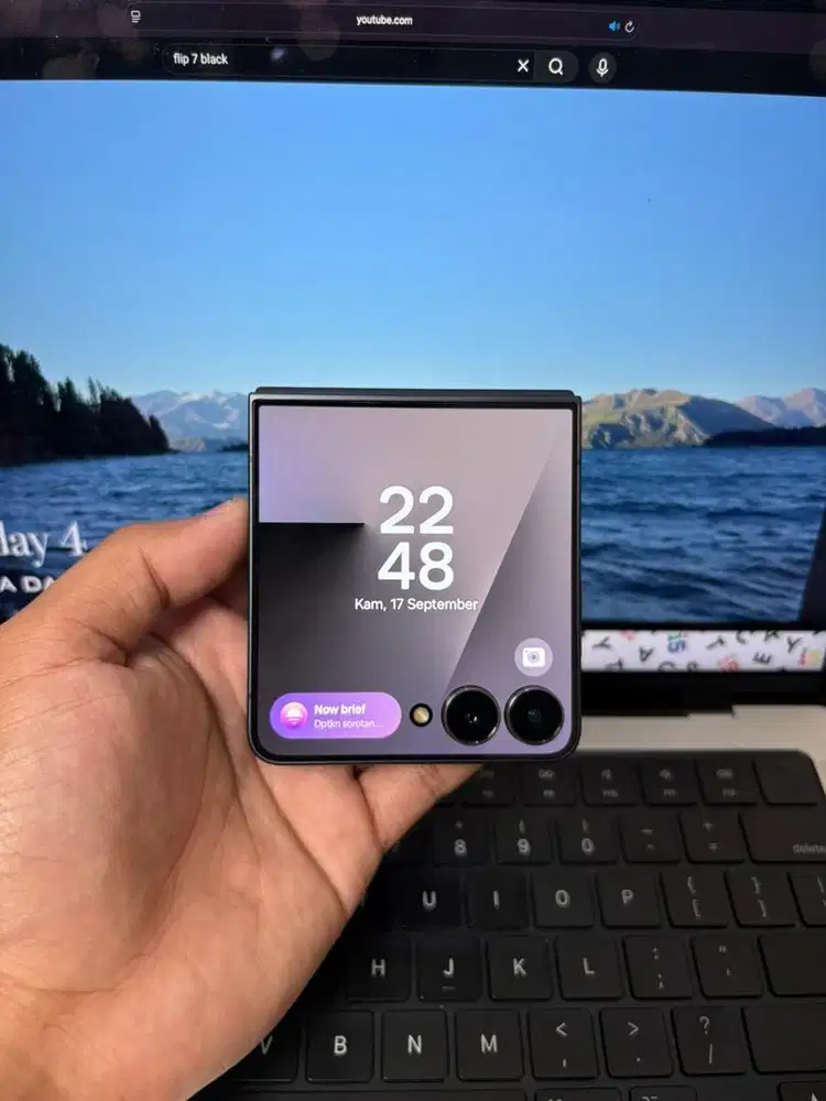 Samsung Z Flip 7