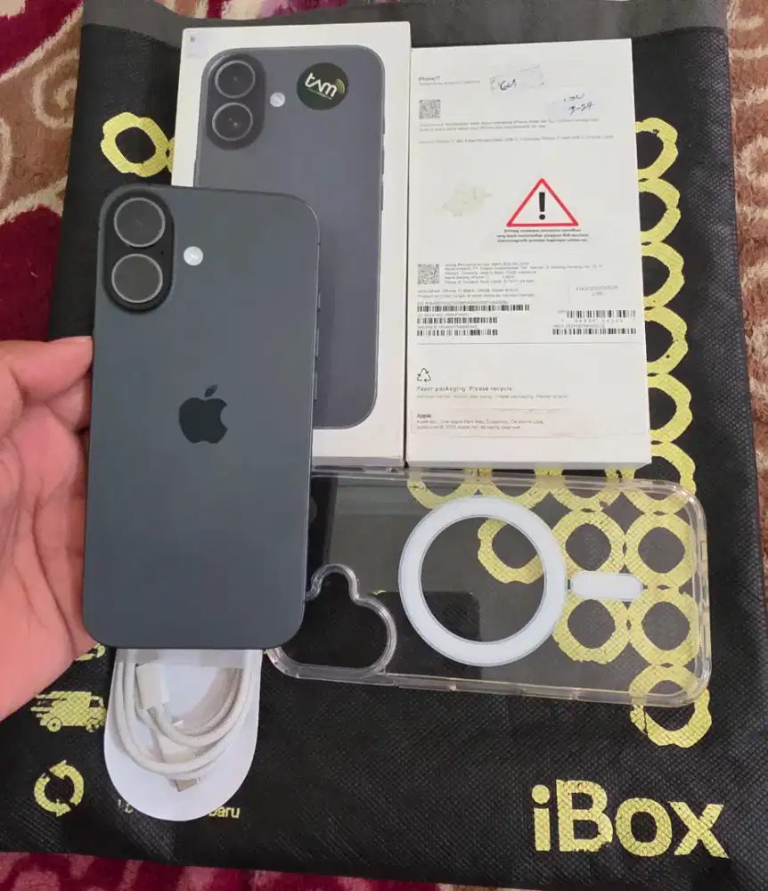 iphone 17 256gb resmi iBox,garansi 25-10--2026 battry health 93%