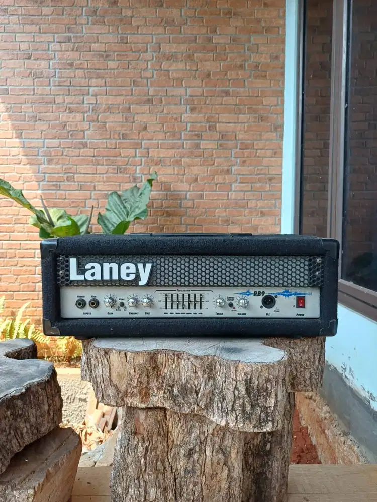 LANEY RB9 HEAD bass
