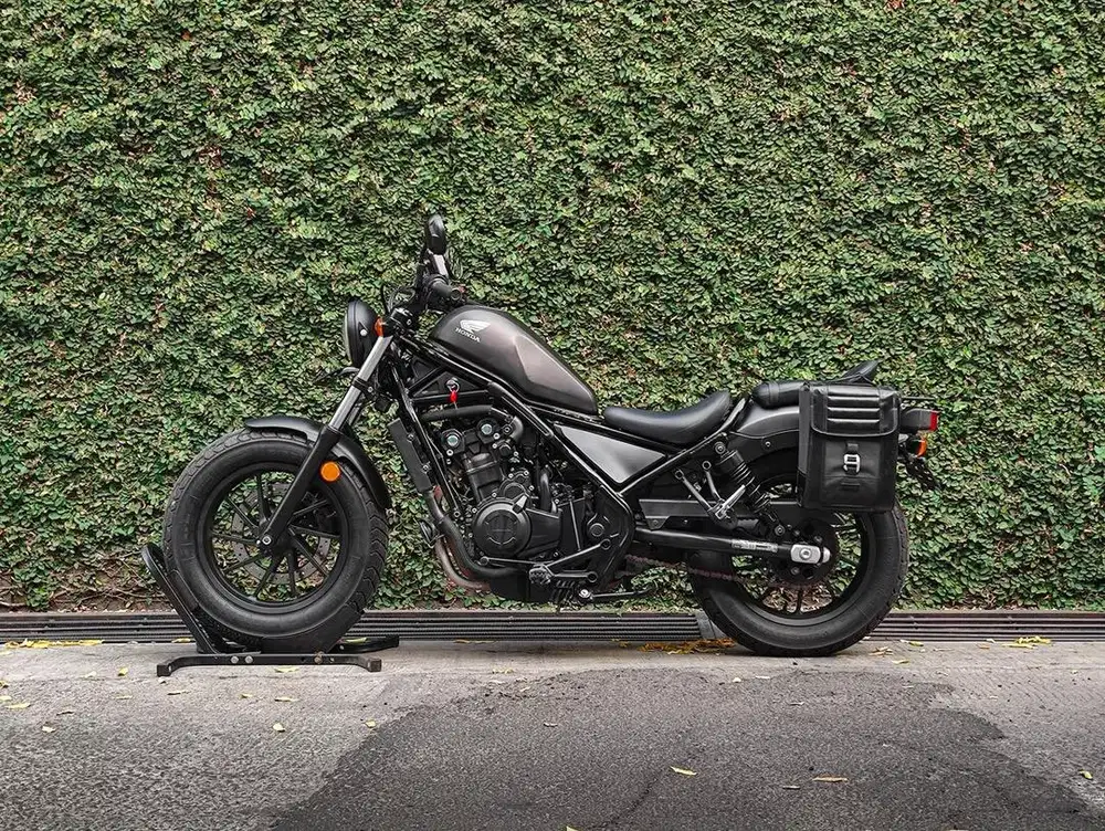 Honda Rebel 500 tahun 2019 Low Odo Mulus TT FP GRAY DOFF Like New