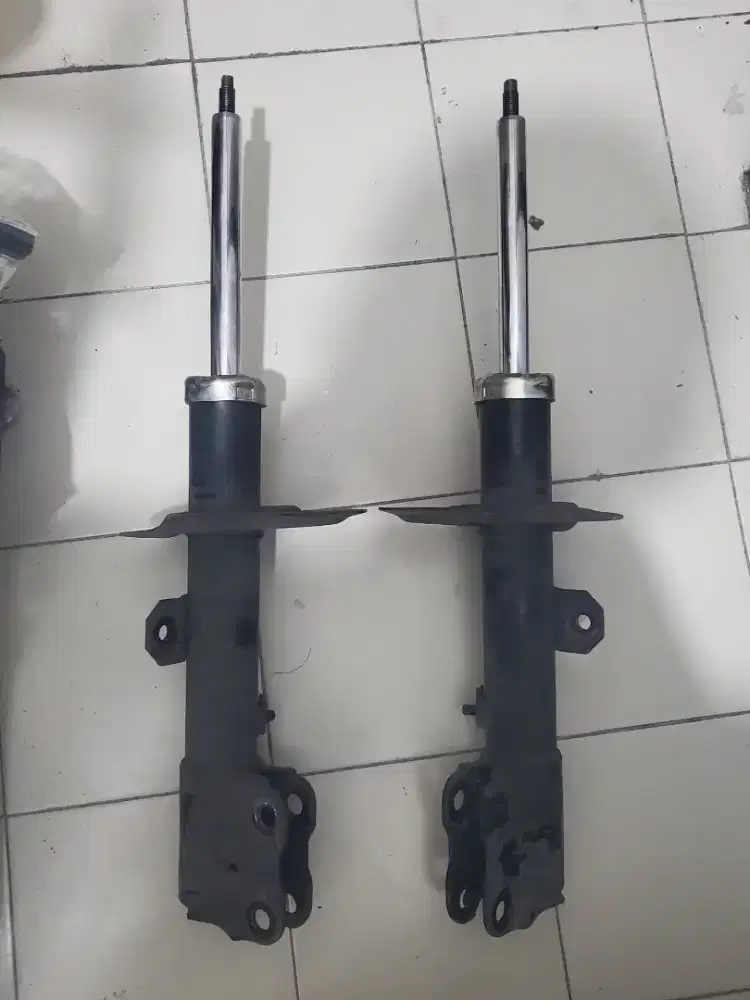 Shock Xpander/All new Livina (Depan,belakang,bagasi)