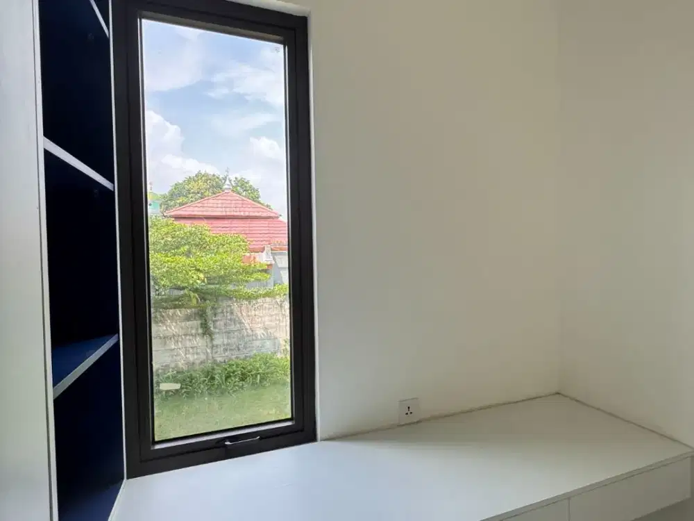 Dijual Rumah Hook 3 Lantai di Lavon Cluster Osaka, Tangerang