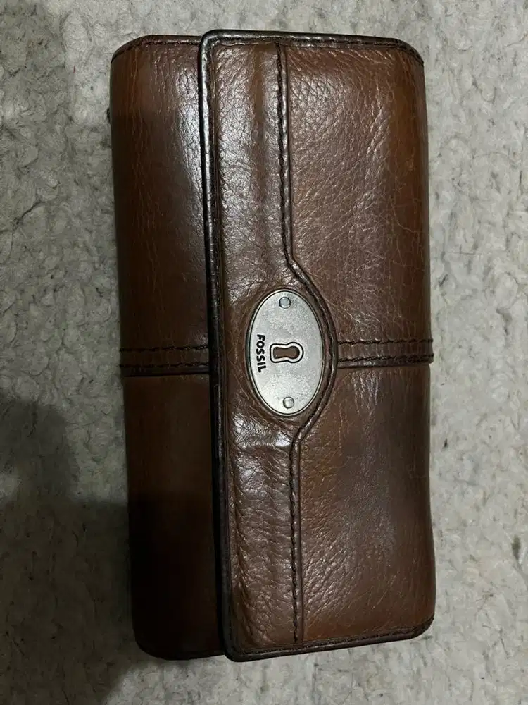 Dompet fossil preloved