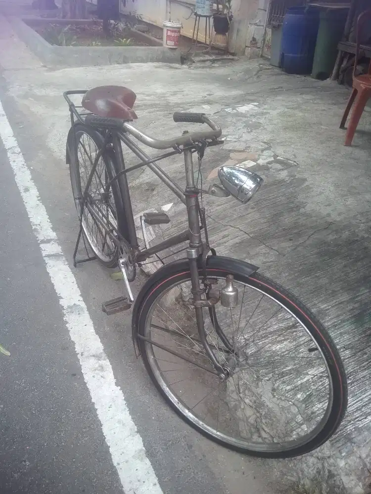 Sepeda onthel kuno