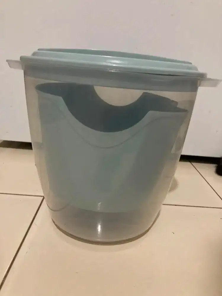 Dispenser air bekas