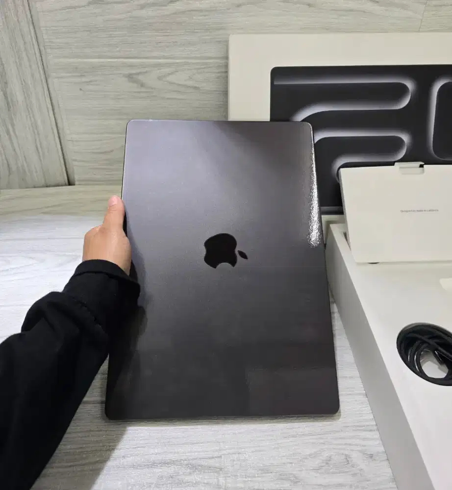 MACBOOK PRO M4 14INC 16/512GB BLACK RESMI