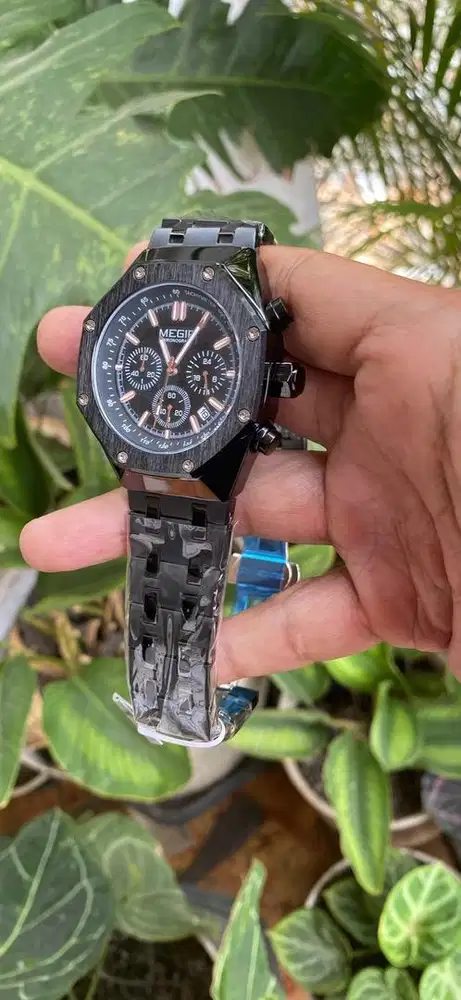Jam tangan steinless steel Megir