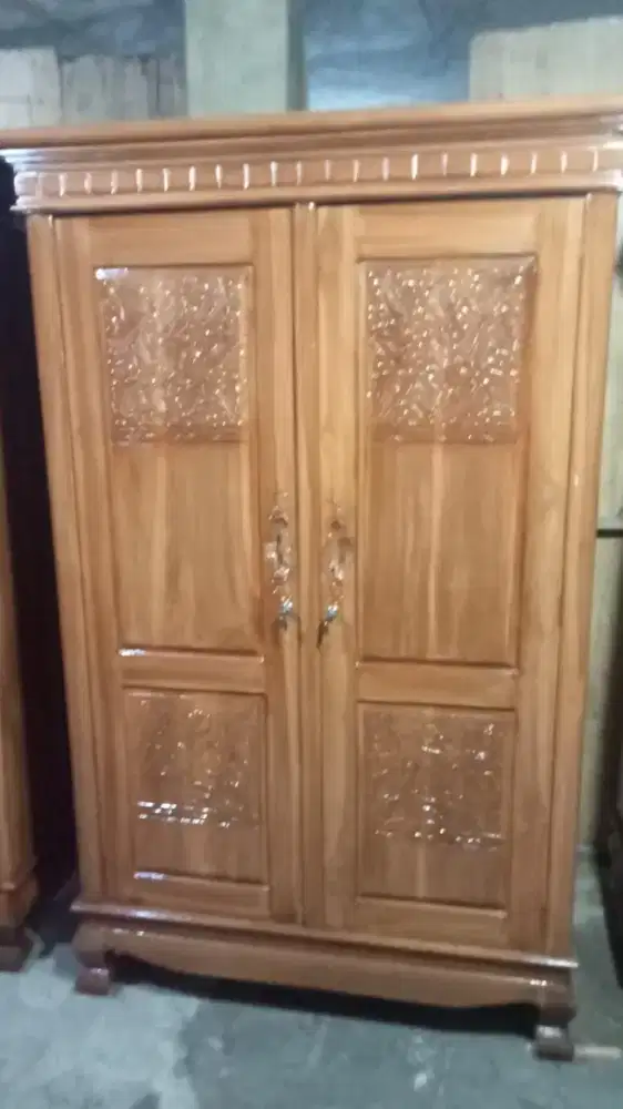Lemari pakaian kayu  jati 2 pintu