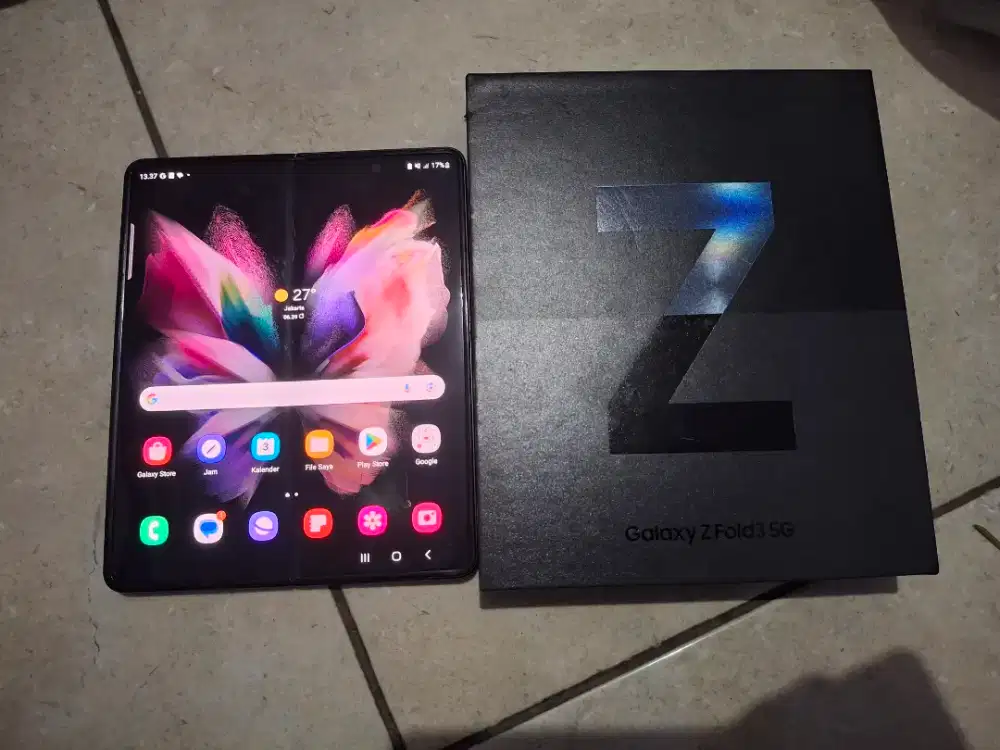 Samsung Galaxy Fold 3 sein 512gb fullset ori ada bonus