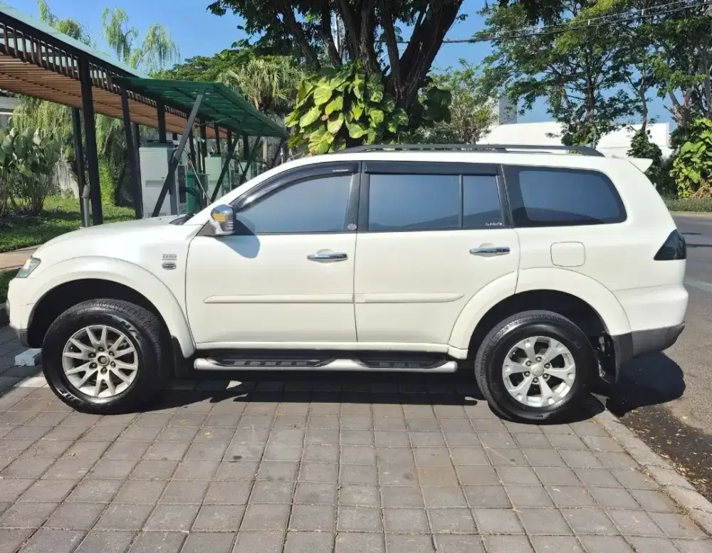 PAJERO DAKAR 2011 PUTIH , PLAT L