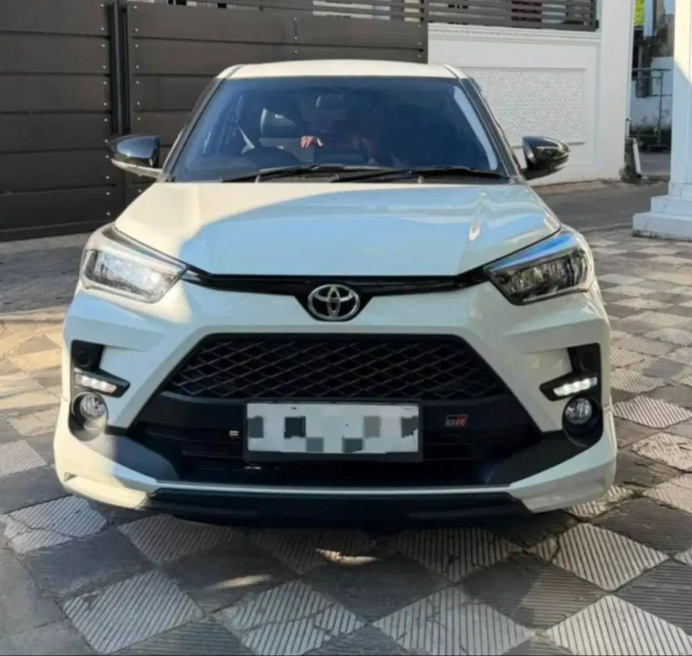 Toyota Raize 1.0T GR Sport One Tone 2023 - Putih