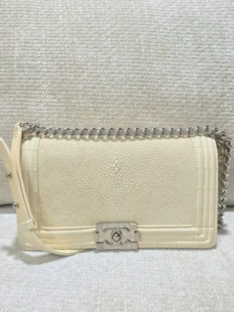 Chanel Stingray (Kulit Ikan)