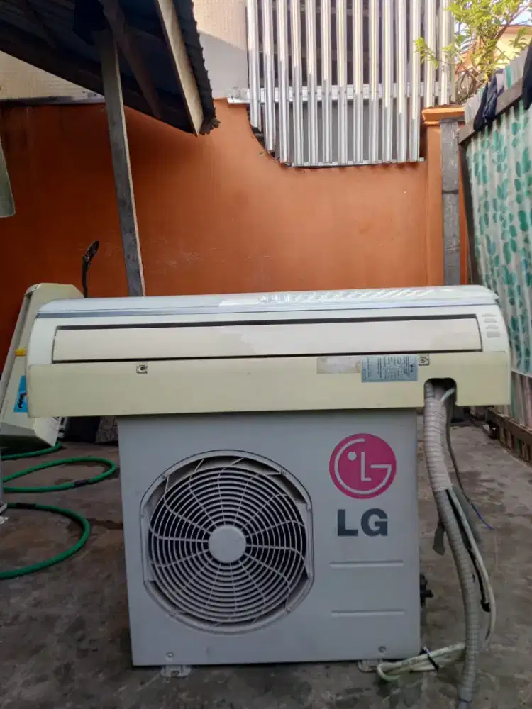 Jual Ac Lg 1/2 Pk Watt -+ 300 san