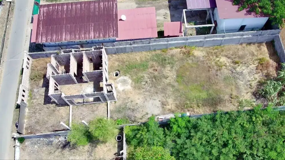 Dijual cepat rumah setengah jadi dan tanah