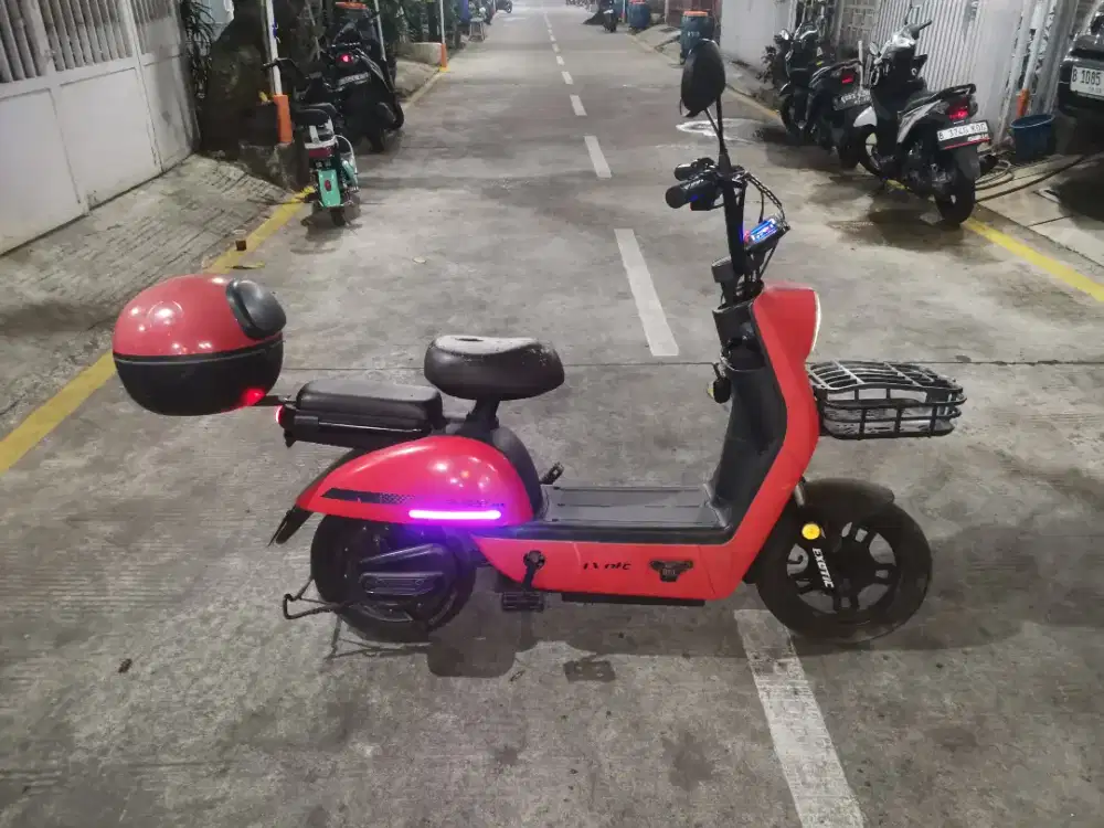 Jual cepat sepeda listrik exotic sehat lengkap