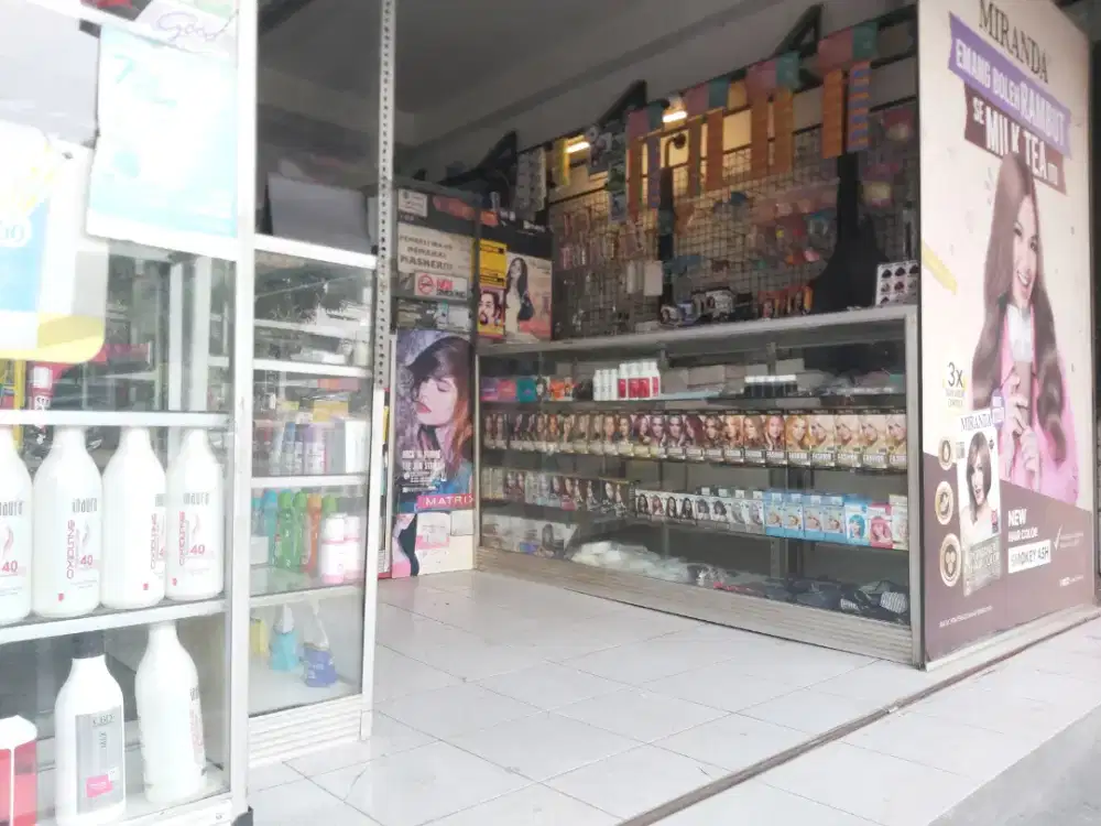 Lemari Kaca Kasir ada 2 Laci dan tempat komputer