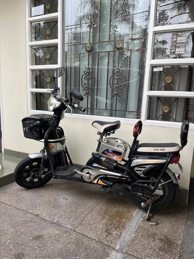 Dijual sepeda listrik bekas - Super Rider