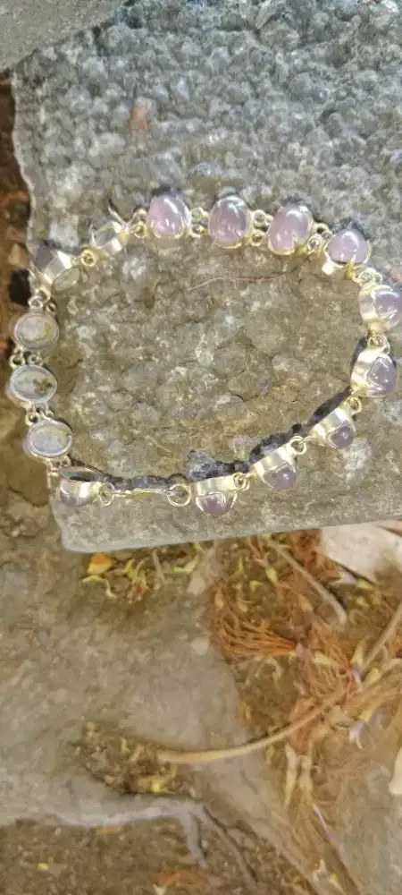 Gelang jadul. Plus batu akik kecubung