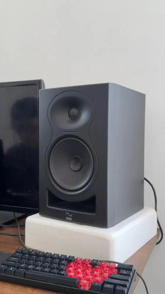 Kali audio 6 murmer sepasang 5jt nego
