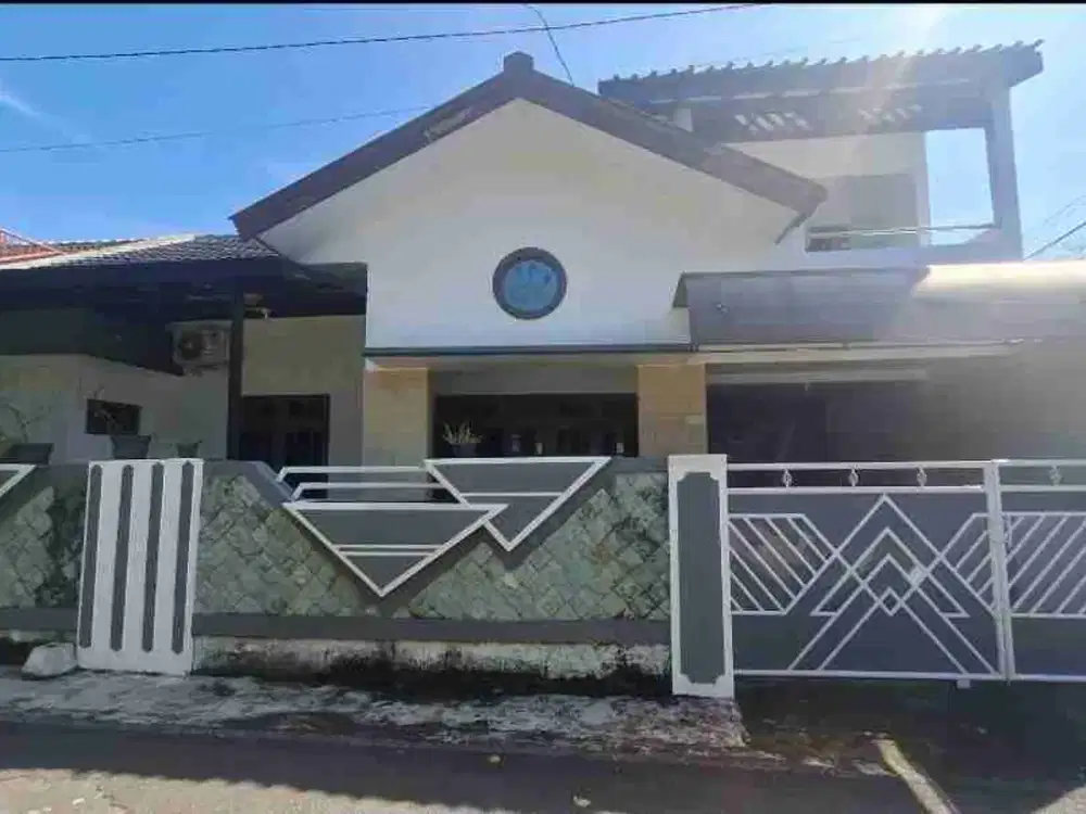 RUMAH DI GOMBEL PERMAI NGESREP BANYUMANIK SEMARANG