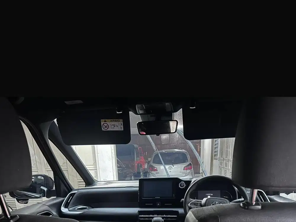 Toyota Voxy 2022 Bensin