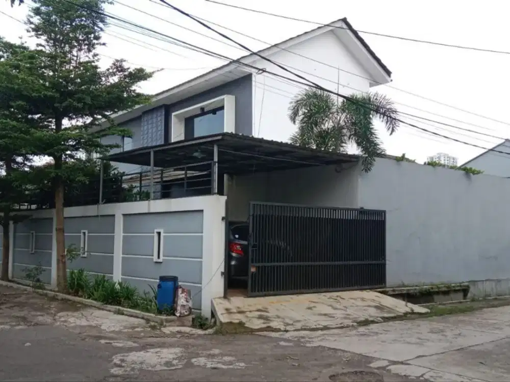 Rumah Mewah Modern Siap Huni di Batununggal Indah