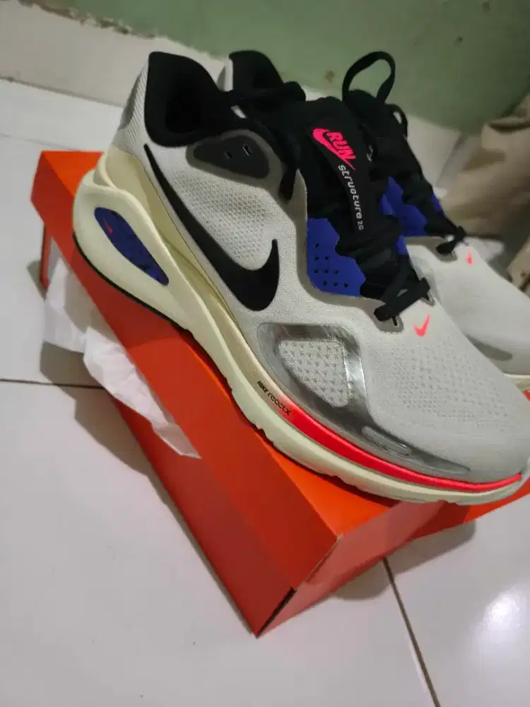 Sepatu running nike structure 26 ori 100%