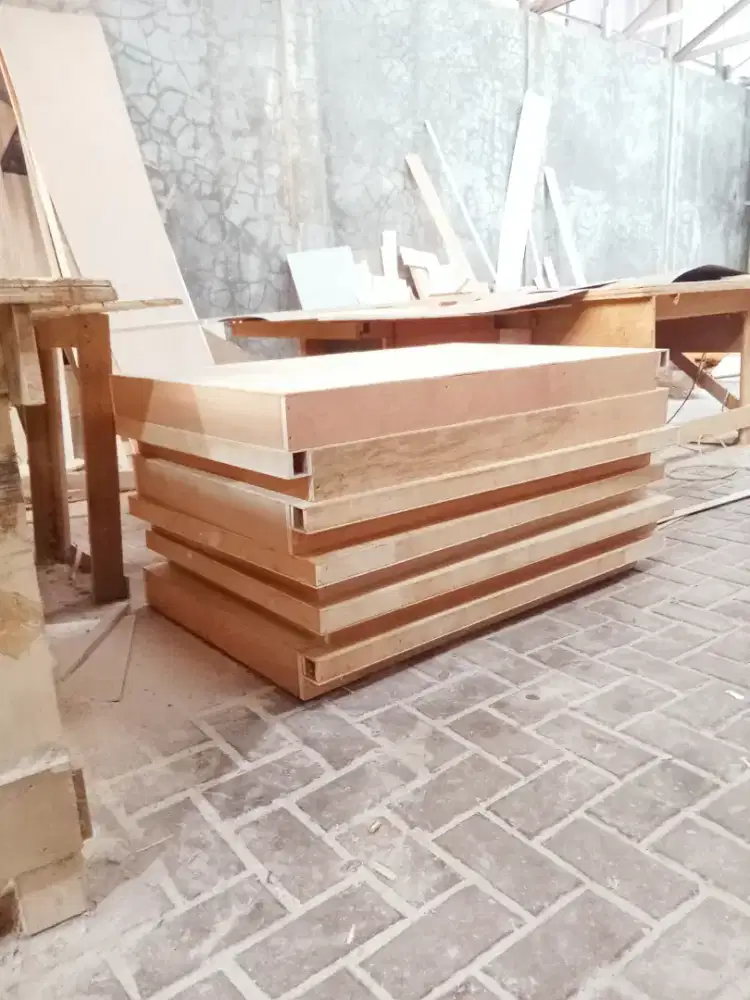 Tukang mebel interior, dan peredaman