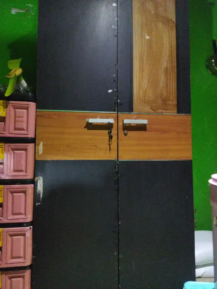Jual lemari apa adanya