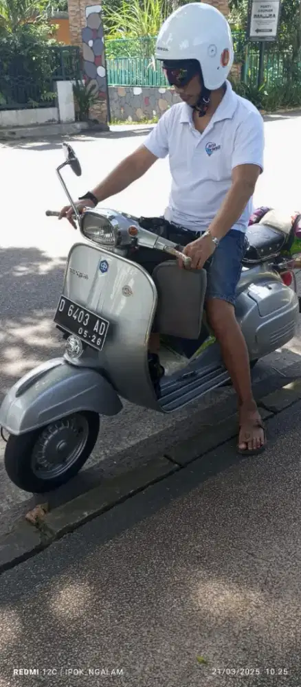 Jual BU Vespa Super 75 Silver