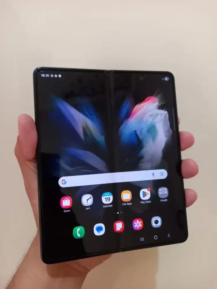 Samsung Galaxy Z Fold 3 5G Ram 12/256Gb Fullset ada minus dibaca dulu