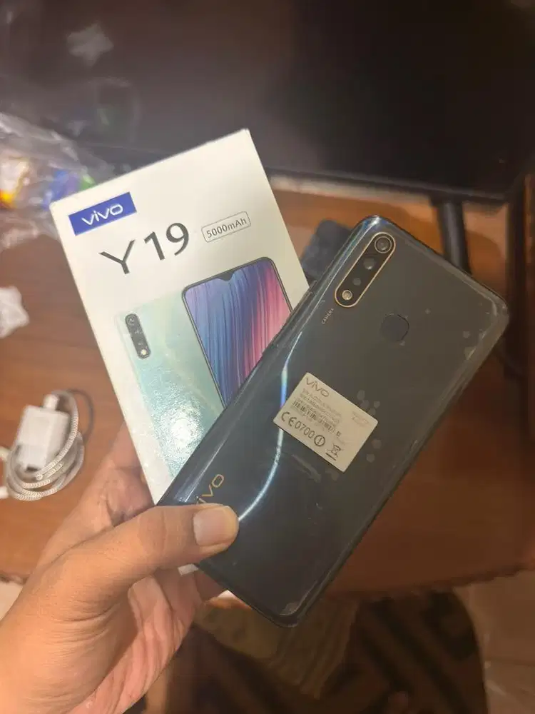 Vivo Y19 8/256 fullset lengkap
