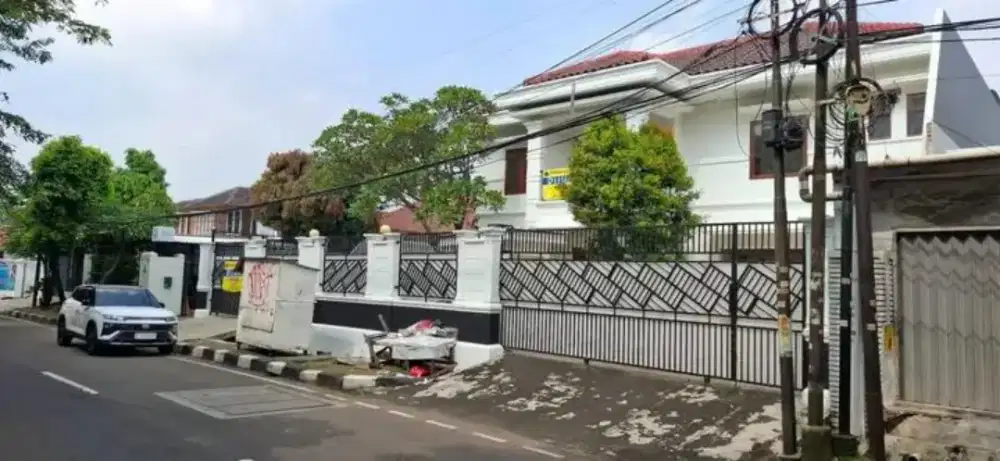 Dijual Cepat Rumah mewah di area strategis Rawamangun Jakarta Timur