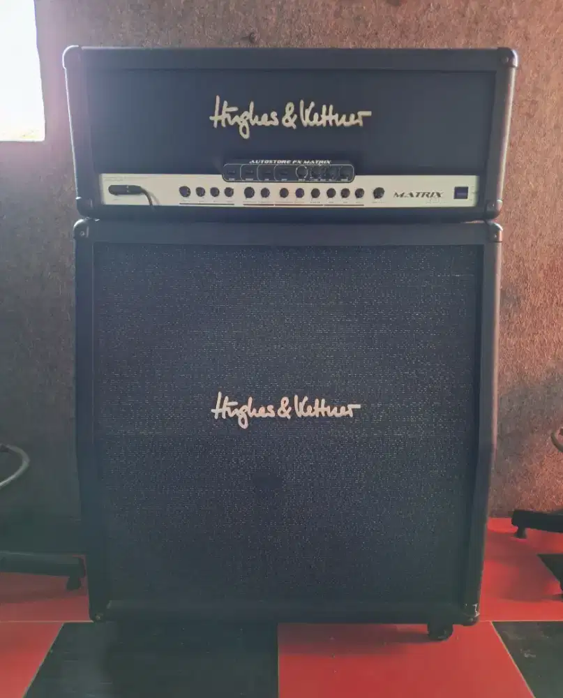 Amplifier gitar Hughes & Kettner