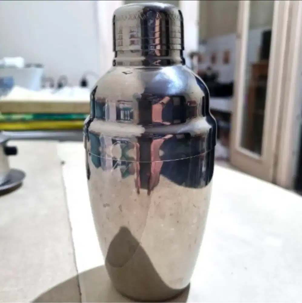 BARTENDER SHAKER