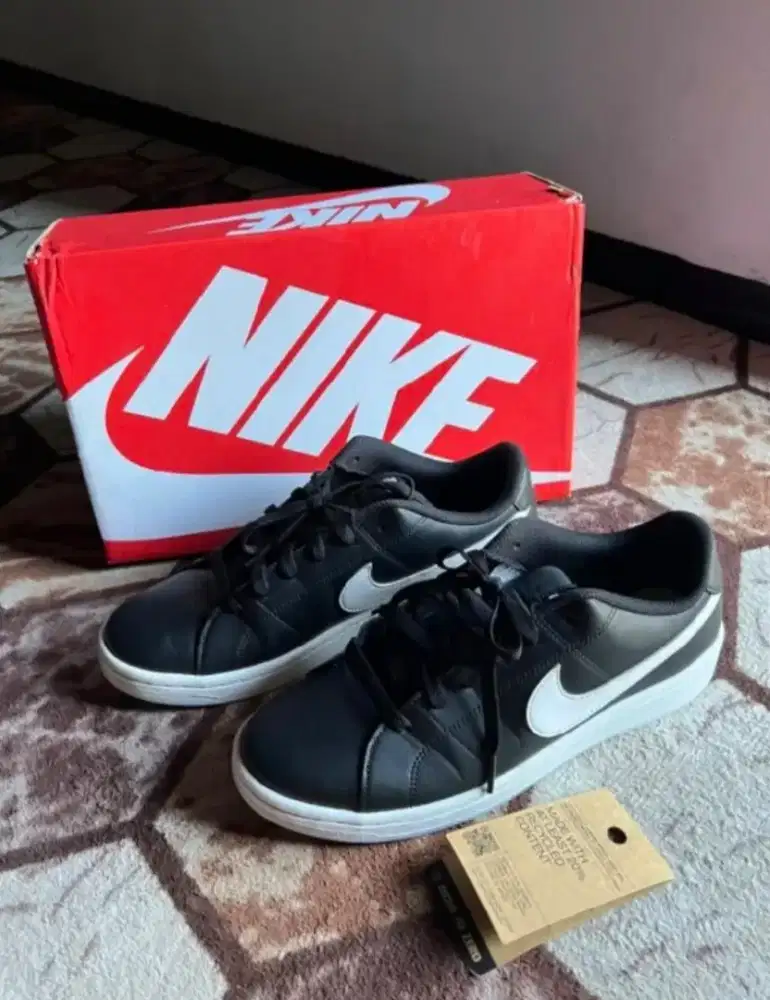 Nike court original sport station size 42