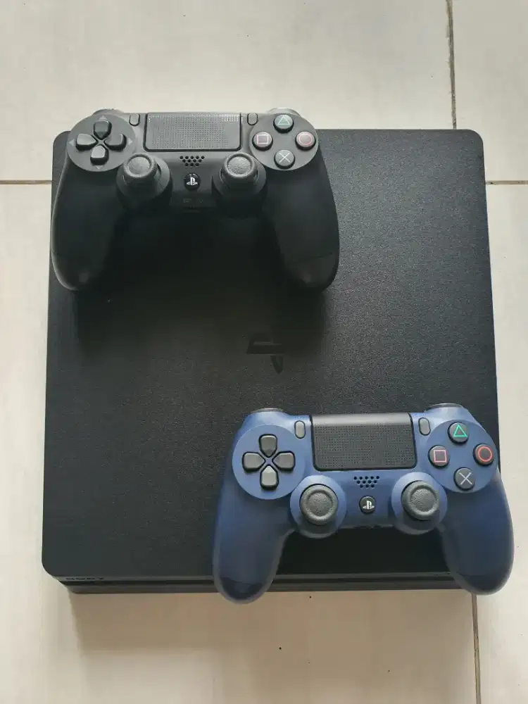 Jual Cepat PS4 like new