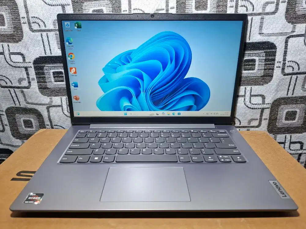 Lenovo V14 G4 Ryzen 5 seri 7520 VGA 2gb Game Grafis cocok istimewa