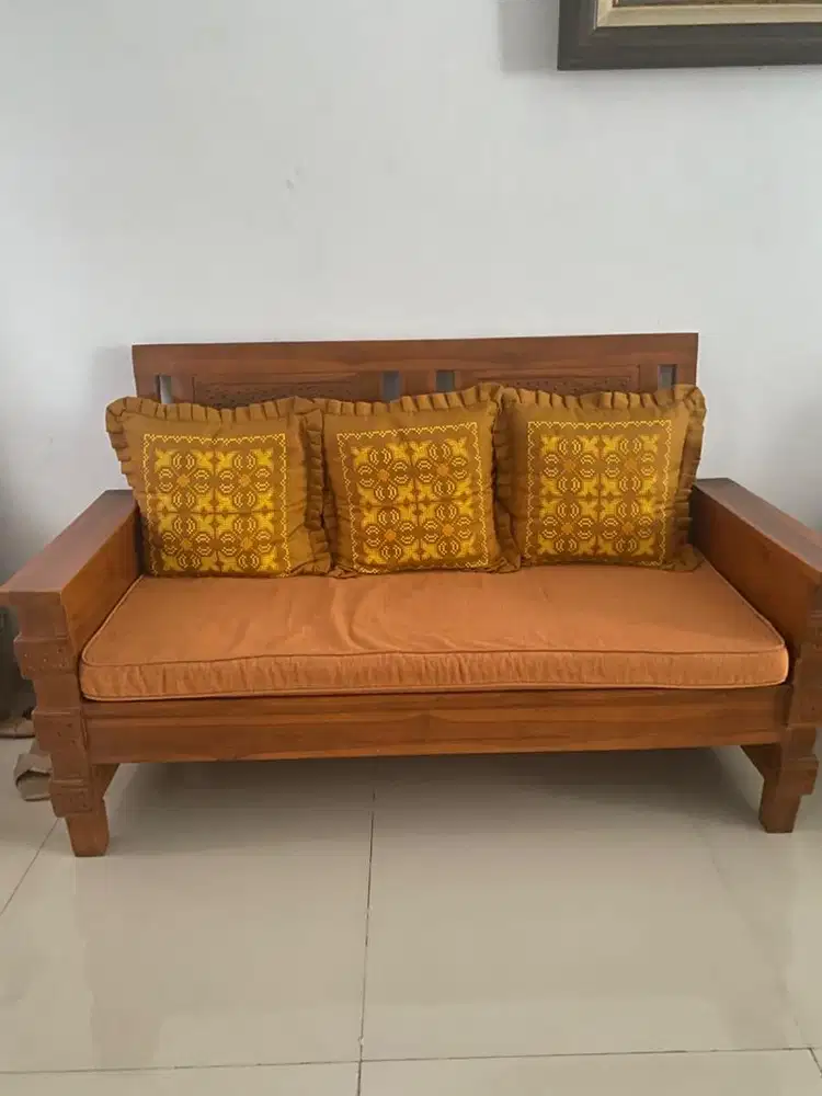 Set Kursi Tamu Kayu Jati Muda Minimalis (3-1-1 + Meja) Mulus