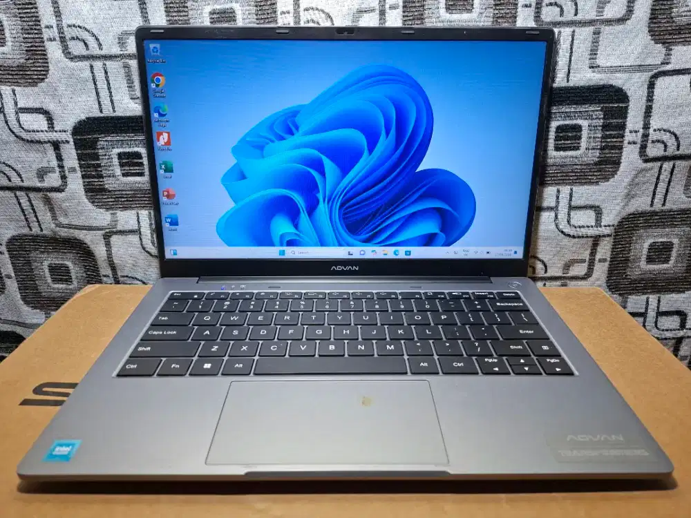 Laptop Advan Transformer T-BOOK slim bazelless batre awet