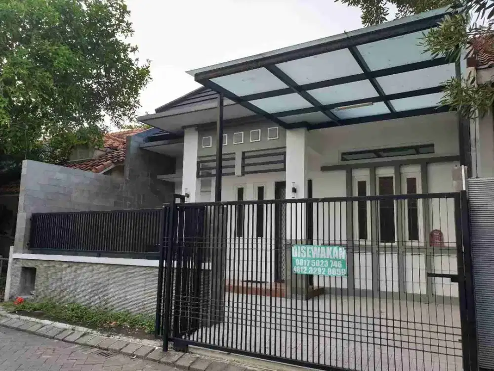 rumah 1 lantai asri terawat bagus rapi modern minimalis citraland bukit palma surabaya barat