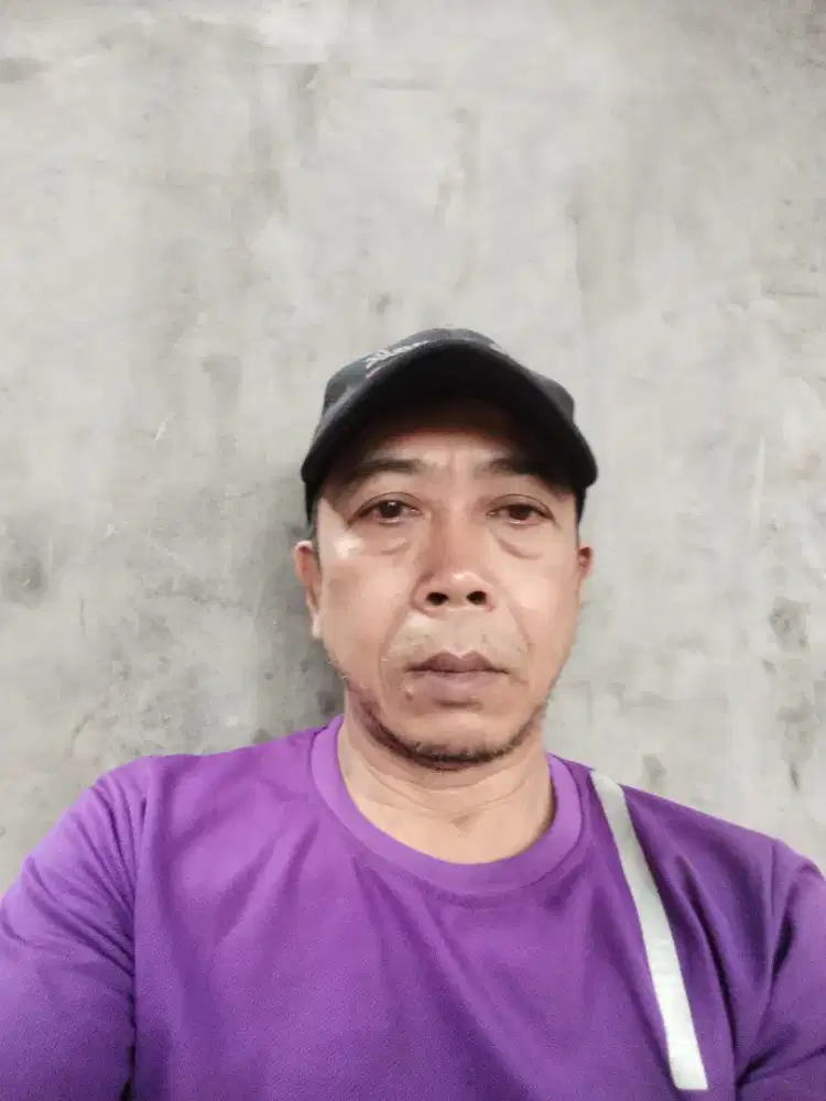 Mencari pekerjaan driver SIM B2 umum umur 51 thn Jakarta Barat
