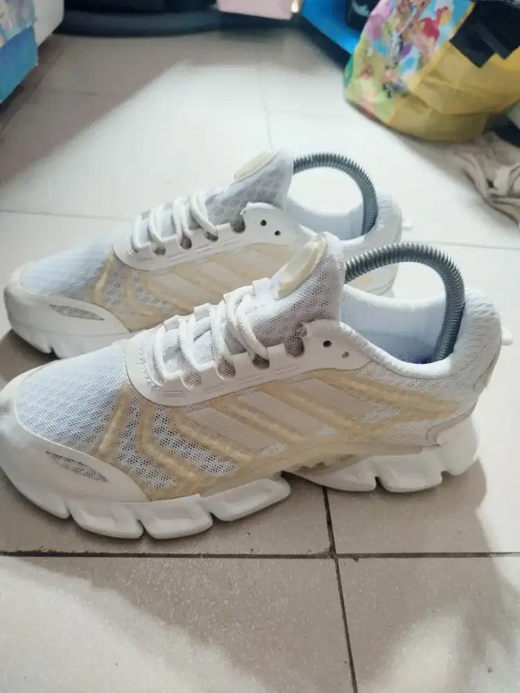 Sepatu Adidas  climacool original size 37.5 putih bersih