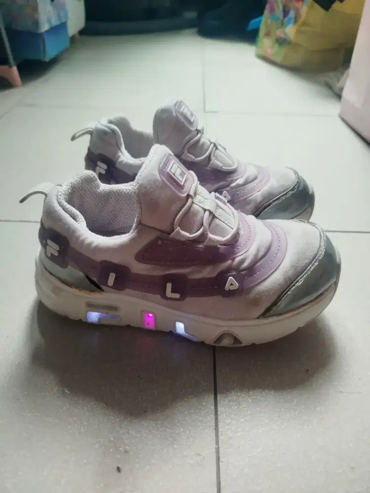 Sepatu anak Fila slip-on size 29 tebal empuk nyaman second