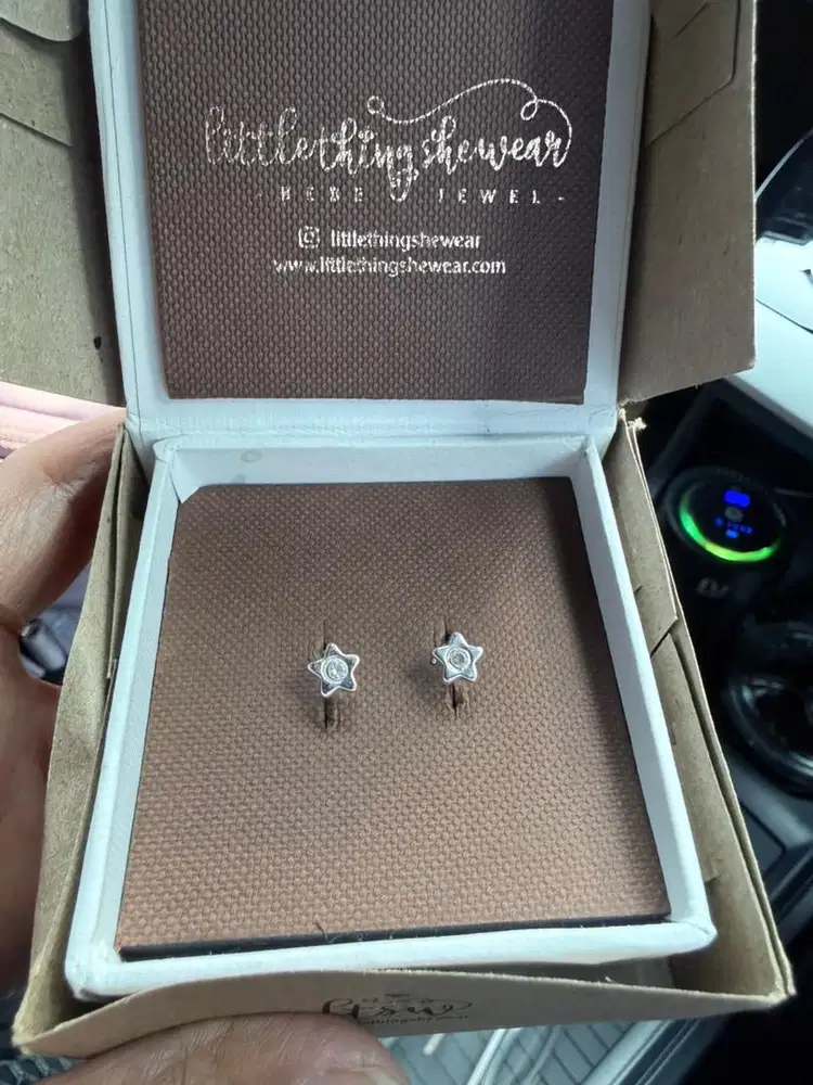 Jual Anting Bayi Preloved Little Things She Wear