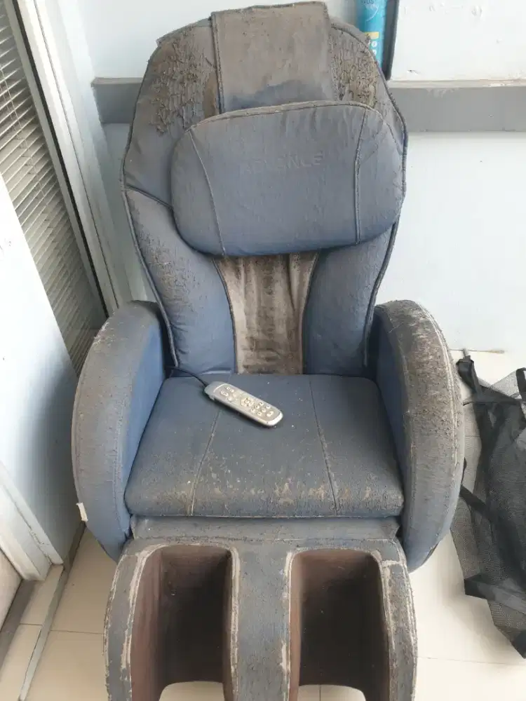 Kursi pijat merk advance