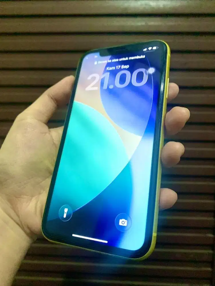 iPhone 11 64GB bypass WiFi Fullset Mulus