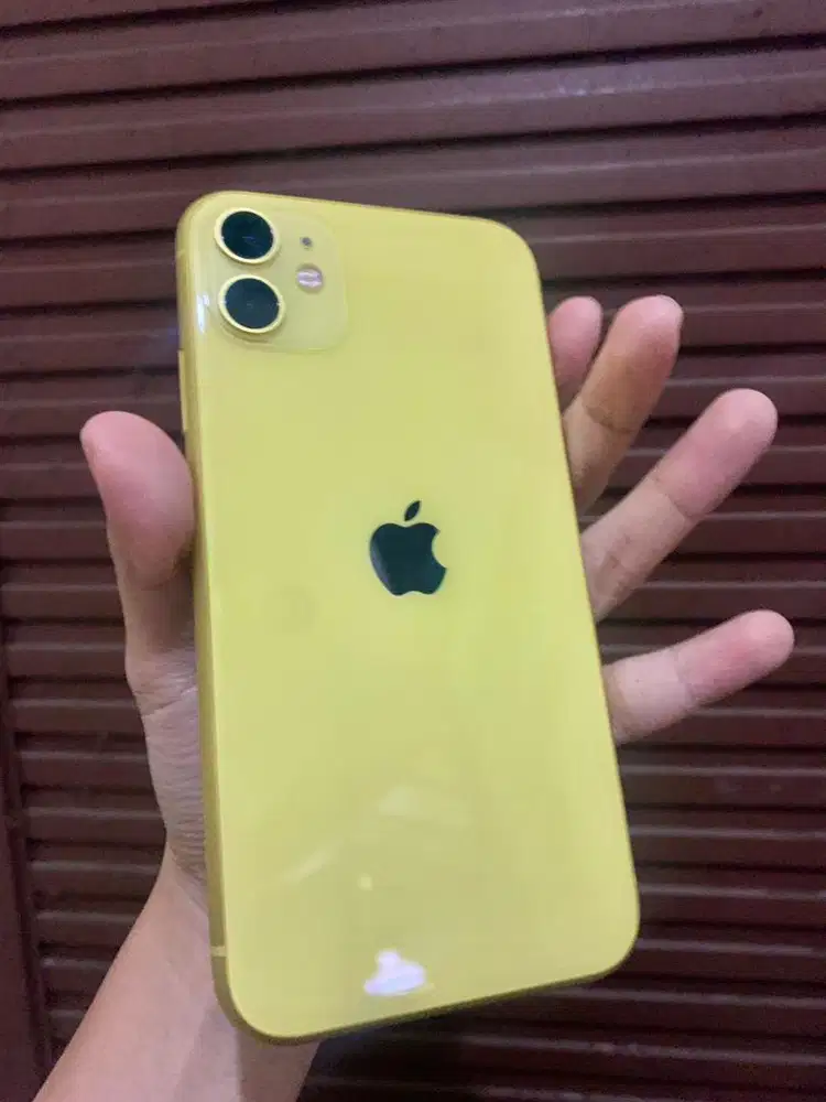 iPhone 11 64GB bypass WiFi Fullset Mulus