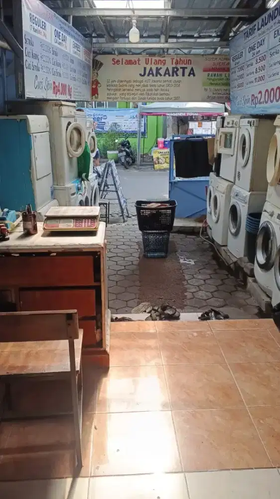 LOWONGAN KERJA — STAFF OUTLET LAUNDRY